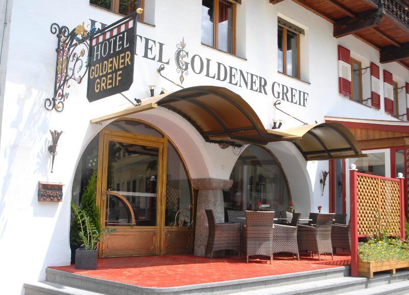 Hotel Goldener Greif คิทซ์บือห์ ภายนอก รูปภาพ